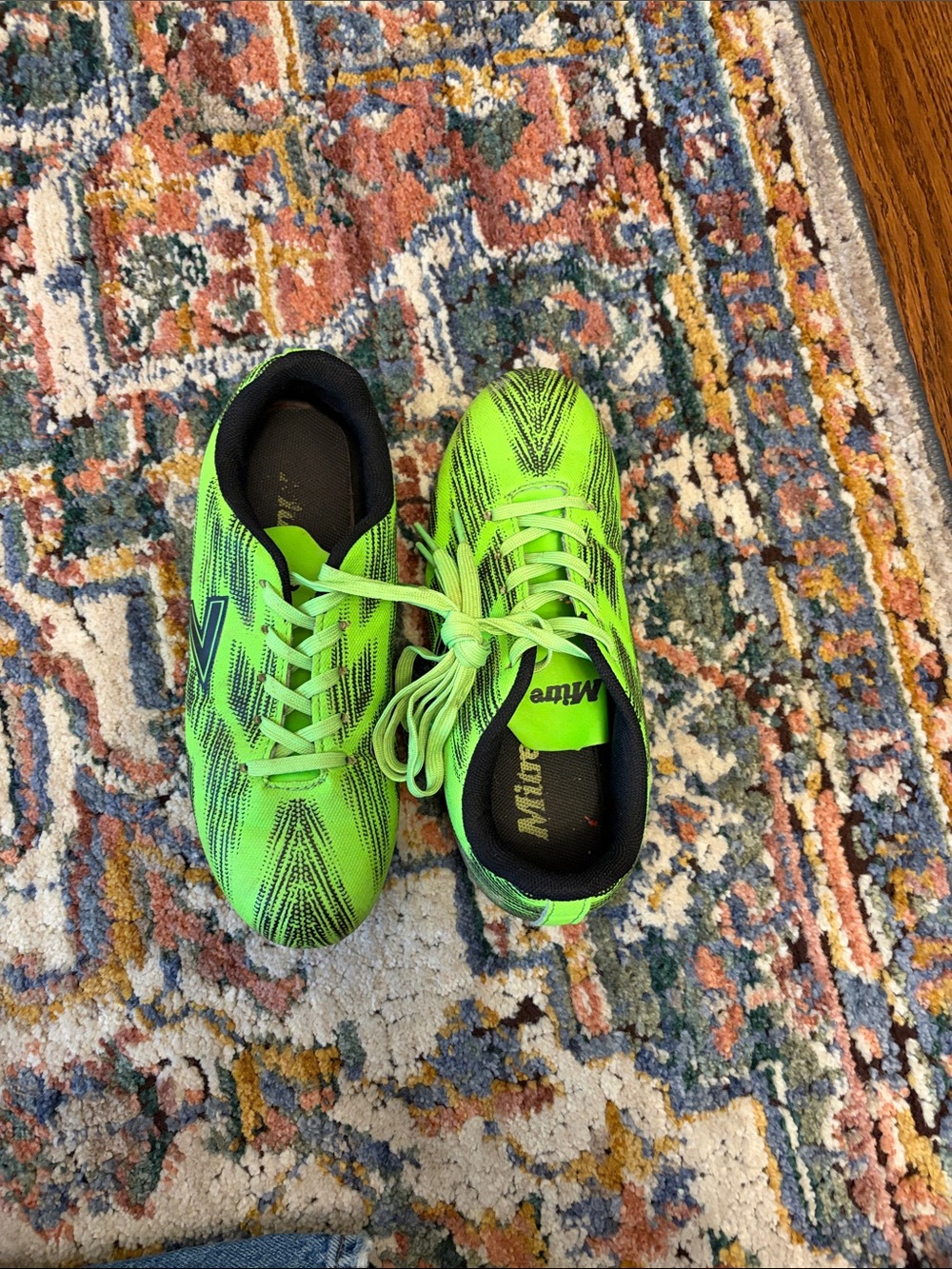 Kids Neon Green Athletic Shoes soccer size 2.5